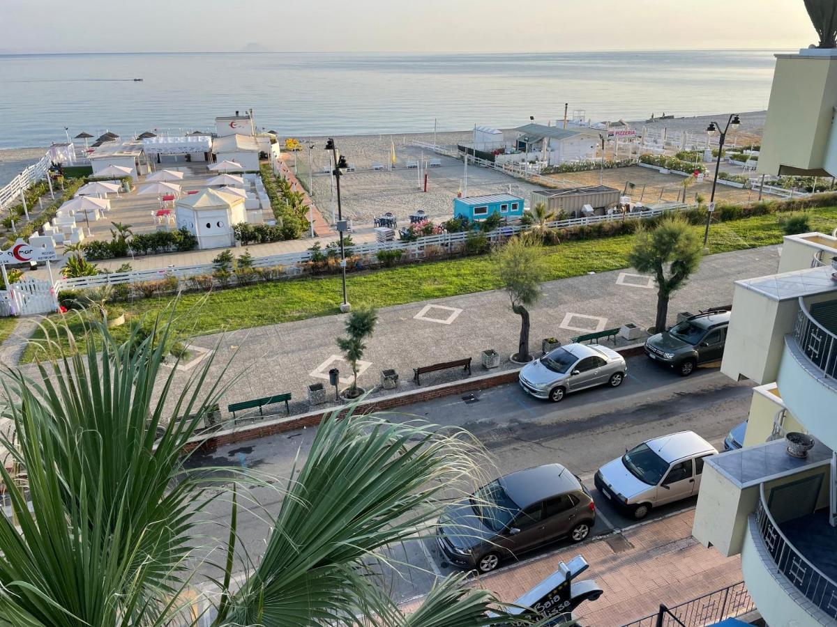 ヴェネーティコ La Baia Di Ulisseヴィラ エクステリア 写真